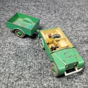 Vintage Dinky Toys Land Rover Trailer Driver Figure 340 341 England Diecast